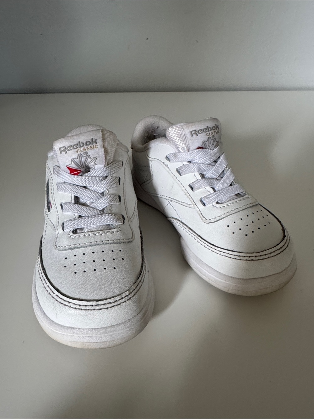 Reebok Baby Toddler White Leather Sneakers 7c